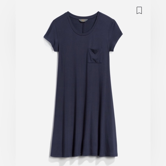 41 Hawthorn Dresses & Skirts - T-shirt swing dress